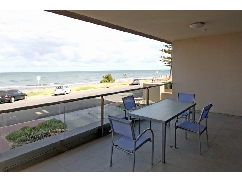 1.2/8-9 North Esplanade, Glenelg North SA 5045