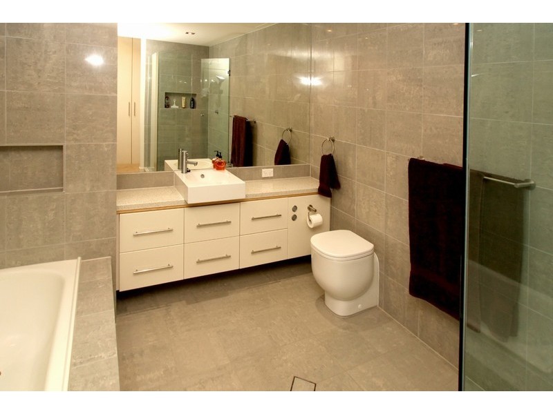 1.2/8-9 North Esplanade, Glenelg North SA 5045