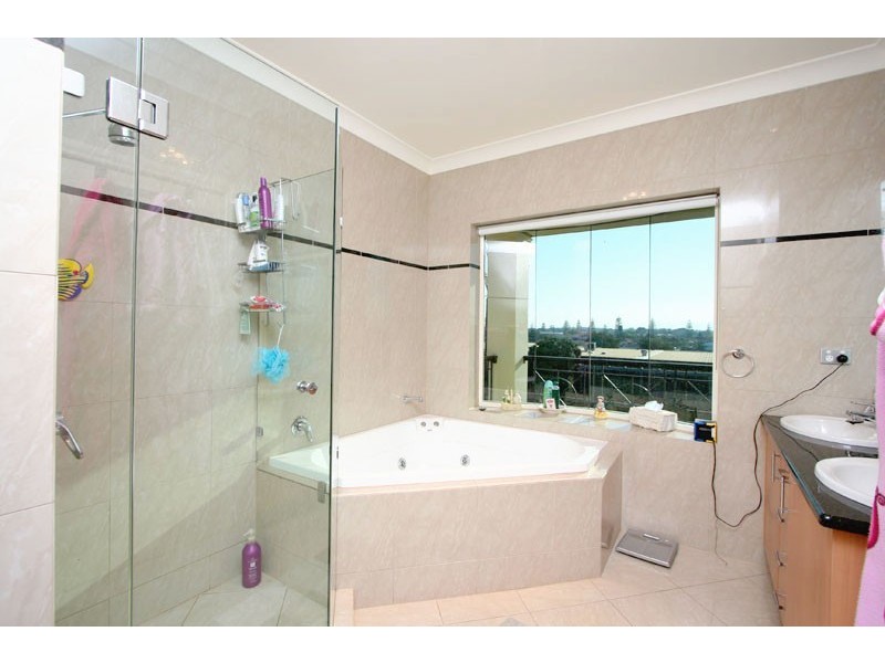 5A Richardson Avenue, Glenelg North SA 5045