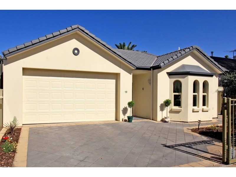 19 Tod Street, Glenelg North SA 5045