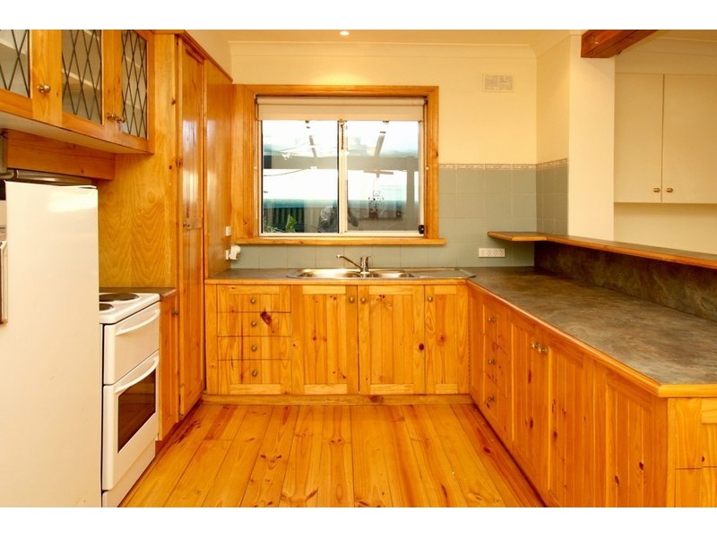 16 Laverack Road, North Plympton SA 5037