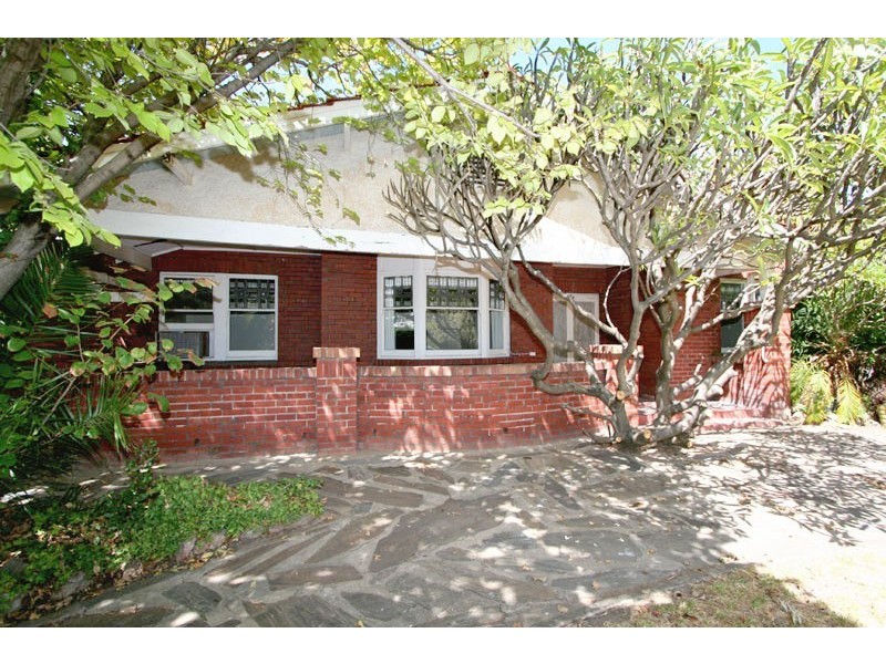 40 Broadway, Glenelg South SA 5045