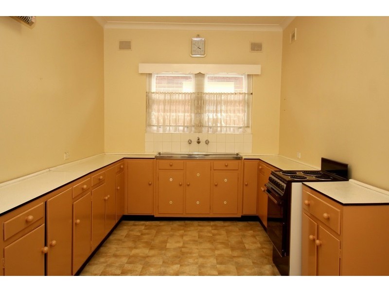 41 Narinna Avenue, Cumberland Park SA 5041