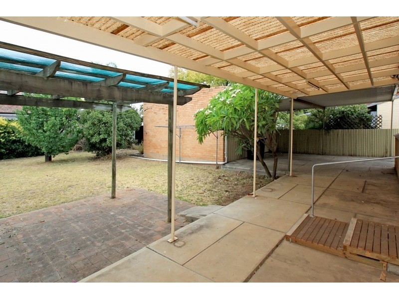 41 Narinna Avenue, Cumberland Park SA 5041