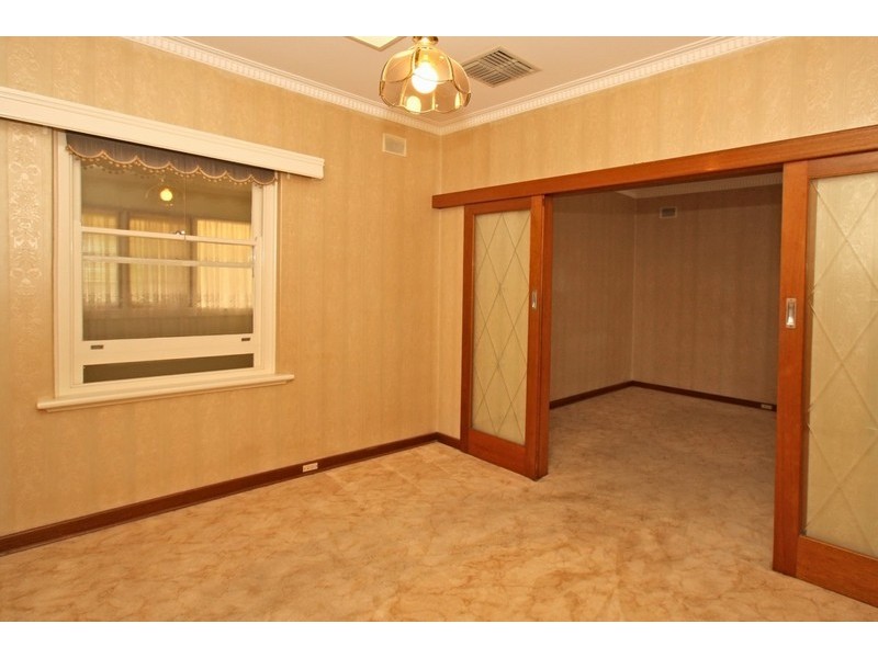 41 Narinna Avenue, Cumberland Park SA 5041