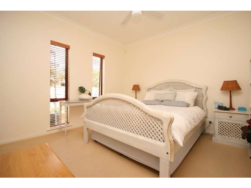 2/517 Anzac Highway, Glenelg North SA 5045