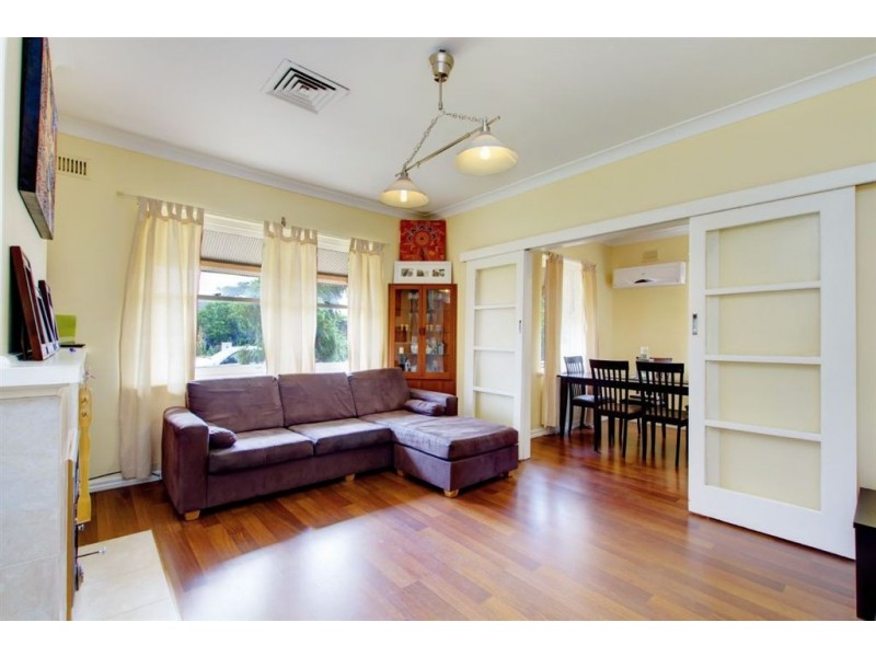 6 Rollands Street, Woodville South SA 5011