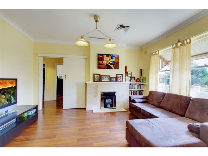 6 Rollands Street, Woodville South SA 5011