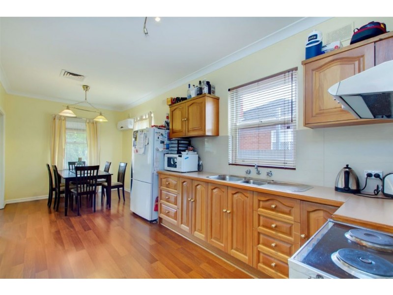 6 Rollands Street, Woodville South SA 5011