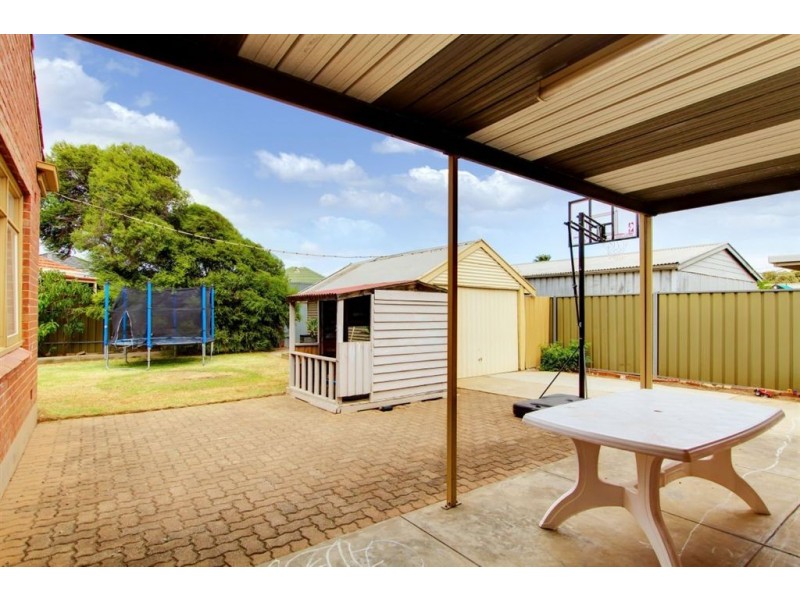 6 Rollands Street, Woodville South SA 5011