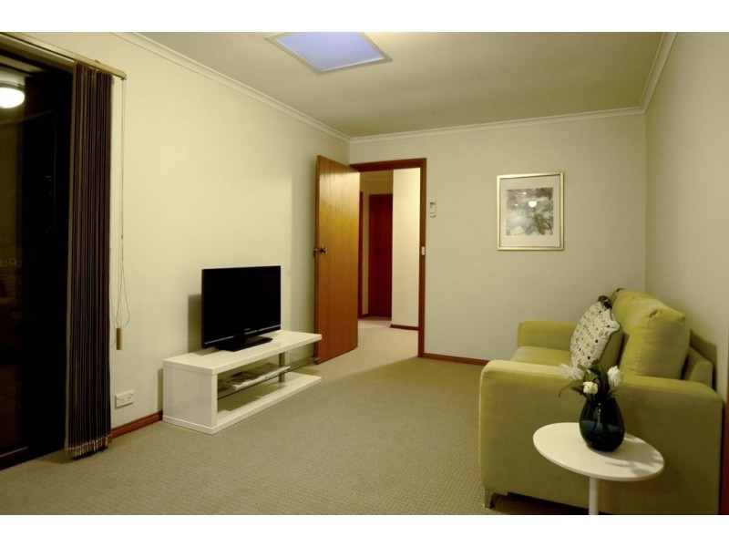 4 Sherwood Avenue, Happy Valley SA 5159