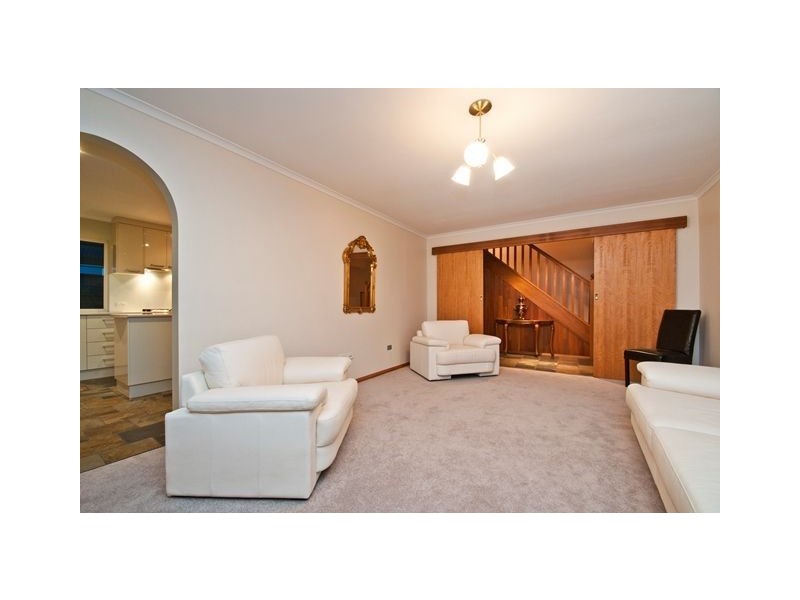 17 Takari Court, Hallett Cove SA 5158
