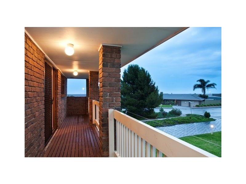 17 Takari Court, Hallett Cove SA 5158