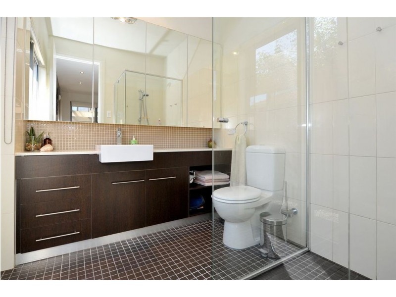 5b Carnarvon Avenue, Glenelg North SA 5045