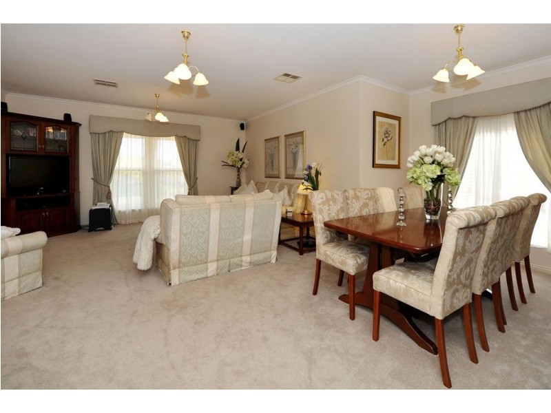 8 Memford Way, Flagstaff Hill SA 5159