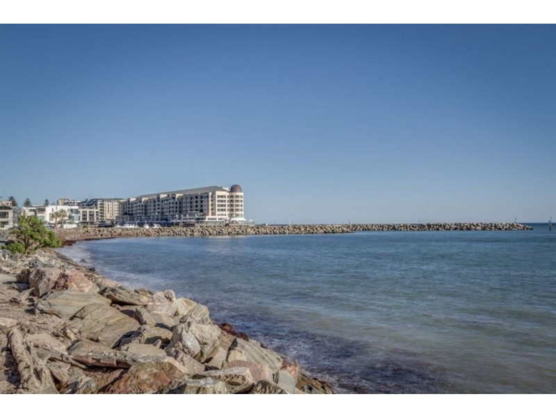 15/4 King Street, Glenelg North SA 5045