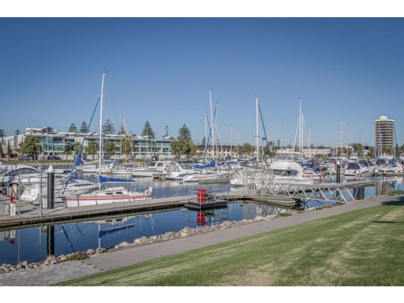 15/4 King Street, Glenelg North SA 5045