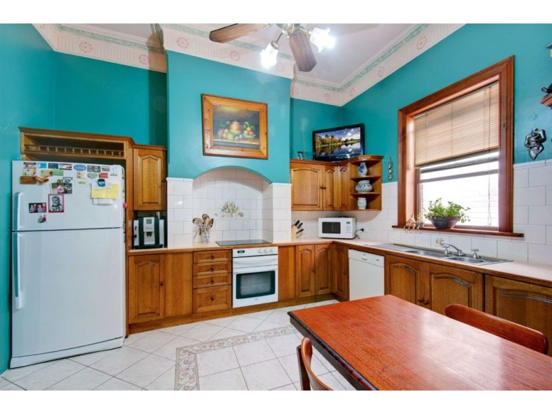 28 Sixth Avenue, Cheltenham SA 5014