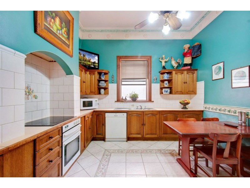 28 Sixth Avenue, Cheltenham SA 5014