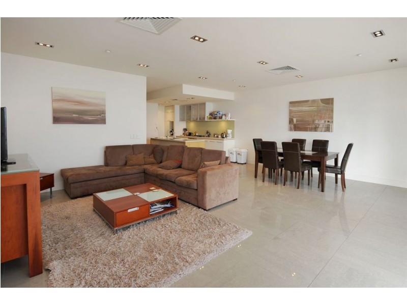 1.3/8-9 North Esplanade, Glenelg North SA 5045