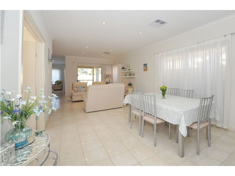 7A Branksome Terrace, Dover Gardens SA 5048