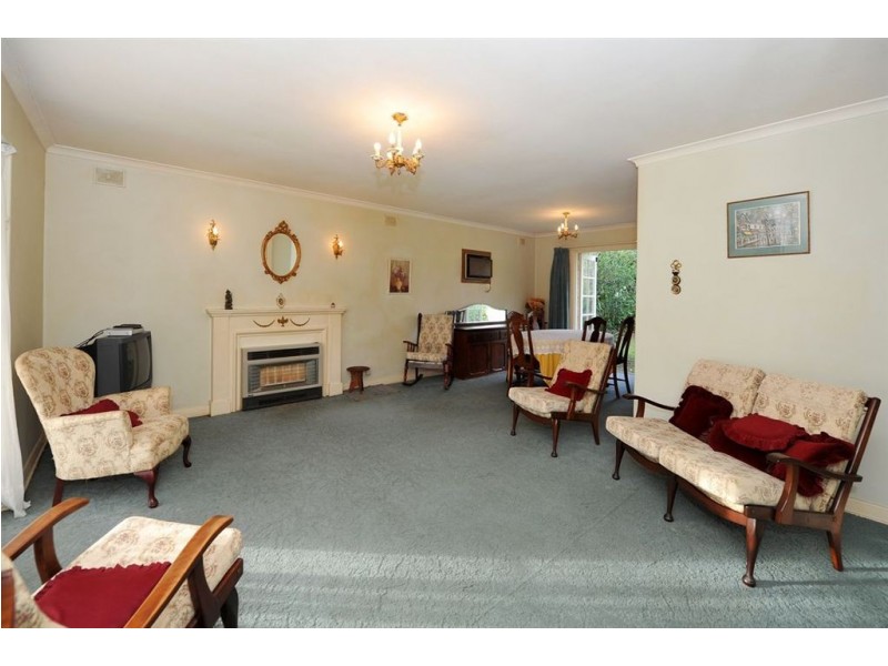 27 Windermere Avenue, Novar Gardens SA 5040