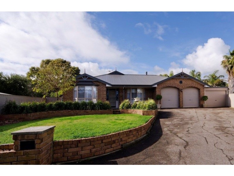 2 Heathcote Place, Onkaparinga Hills SA 5163