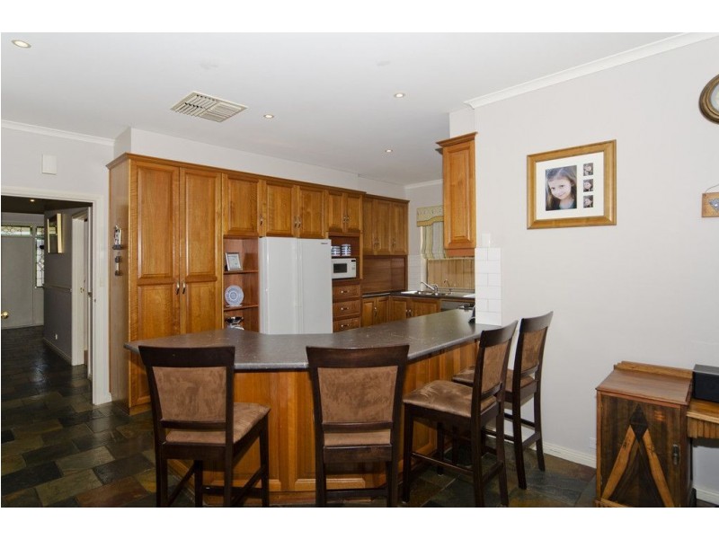 2 Heathcote Place, Onkaparinga Hills SA 5163