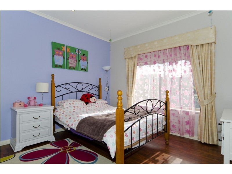 2 Heathcote Place, Onkaparinga Hills SA 5163