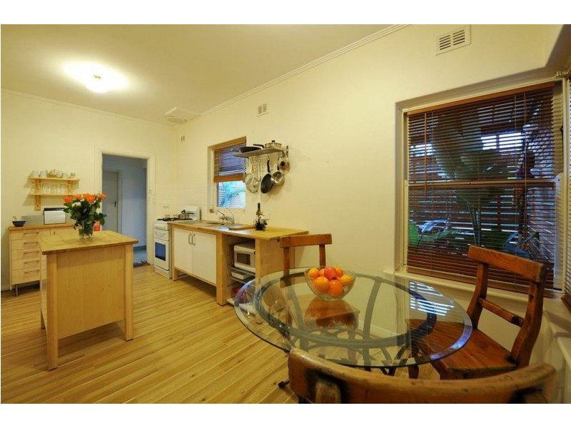 13 Stradbroke Avenue, Plympton Park SA 5038