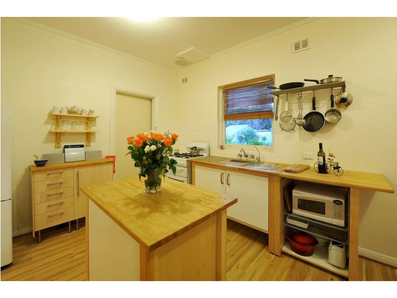 13 Stradbroke Avenue, Plympton Park SA 5038