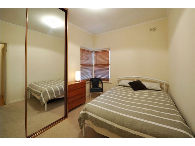 13 Stradbroke Avenue, Plympton Park SA 5038