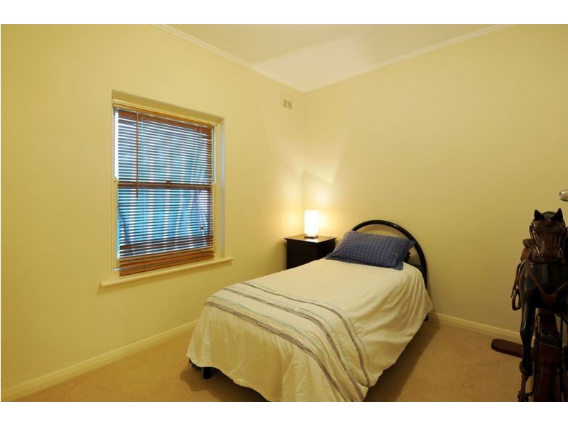 13 Stradbroke Avenue, Plympton Park SA 5038