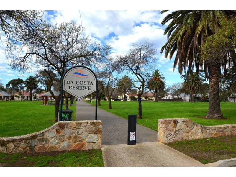 8 Wyatt Street, Glenelg East SA 5045