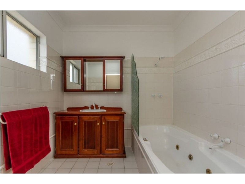 13/18 Seaview Road, West Beach SA 5024