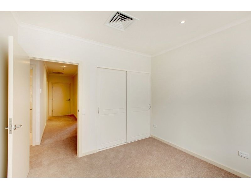 1/80 Moseley Street, Glenelg South SA 5045