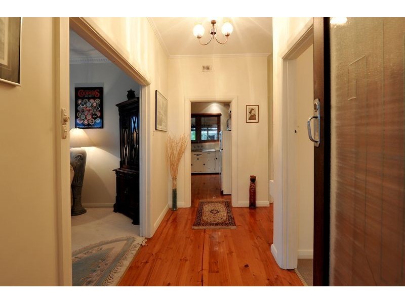 8 Ferry Avenue, Plympton Park SA 5038