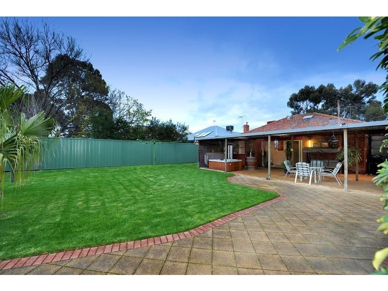 8 Ferry Avenue, Plympton Park SA 5038