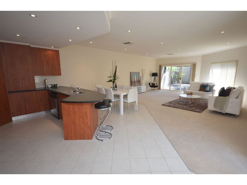 33A Old Tapleys Hill Road, Glenelg North SA 5045