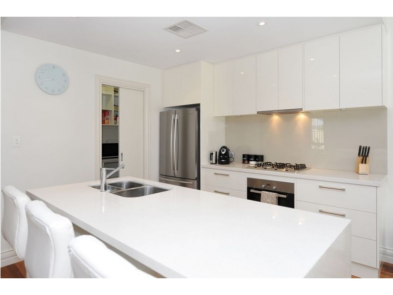 10 Surf Avenue, West Beach SA 5024