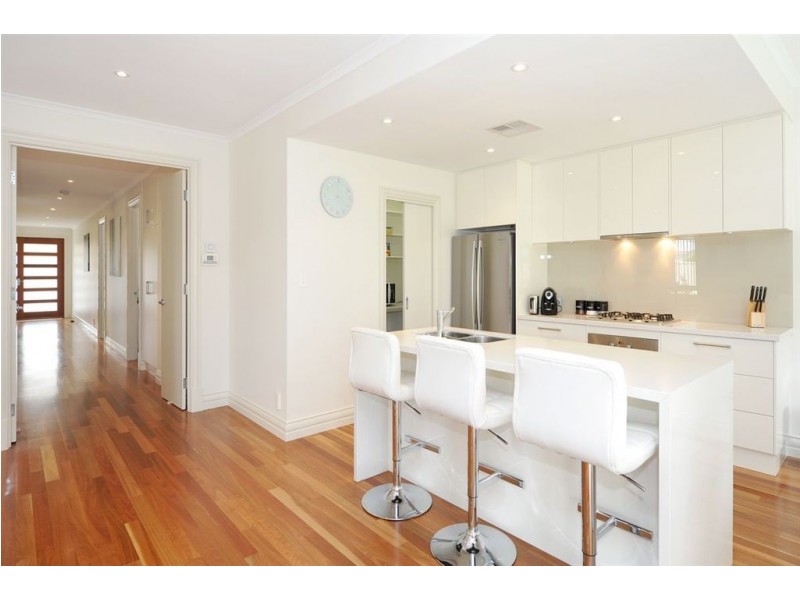 10 Surf Avenue, West Beach SA 5024