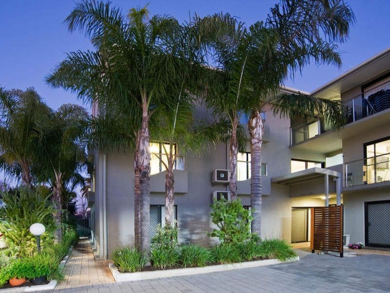 30/18 Broadway, Glenelg South SA 5045