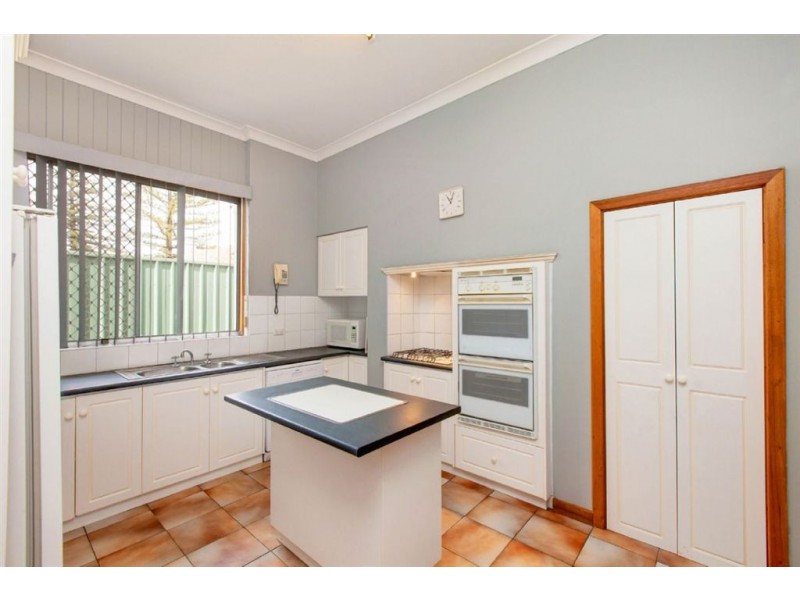 10 Fifth Avenue, Glenelg East SA 5045