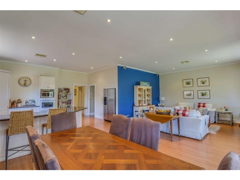 1 Stewart Avenue, Glenelg North SA 5045