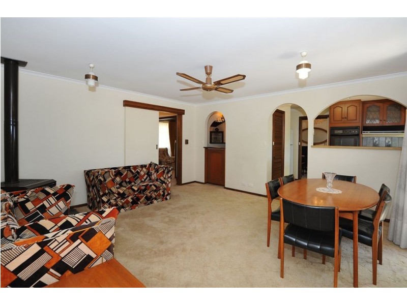 14 Grand Central Avenue, Hallett Cove SA 5158