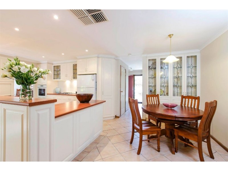 7 Signet Street, Hallett Cove SA 5158
