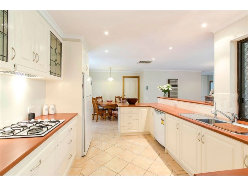 7 Signet Street, Hallett Cove SA 5158