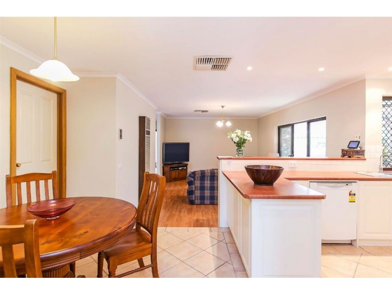 7 Signet Street, Hallett Cove SA 5158