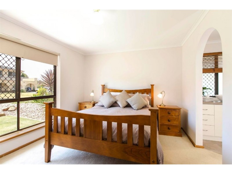 7 Signet Street, Hallett Cove SA 5158