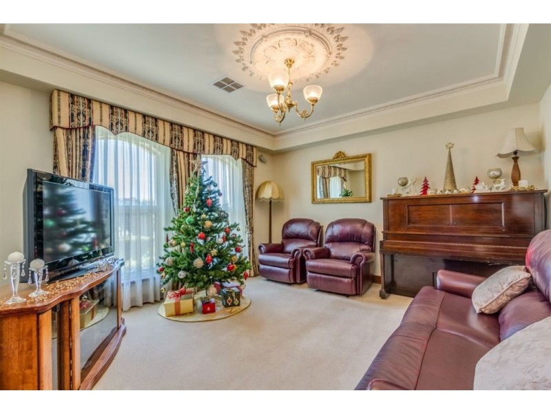 2 Golflands Terrace, Glenelg North SA 5045